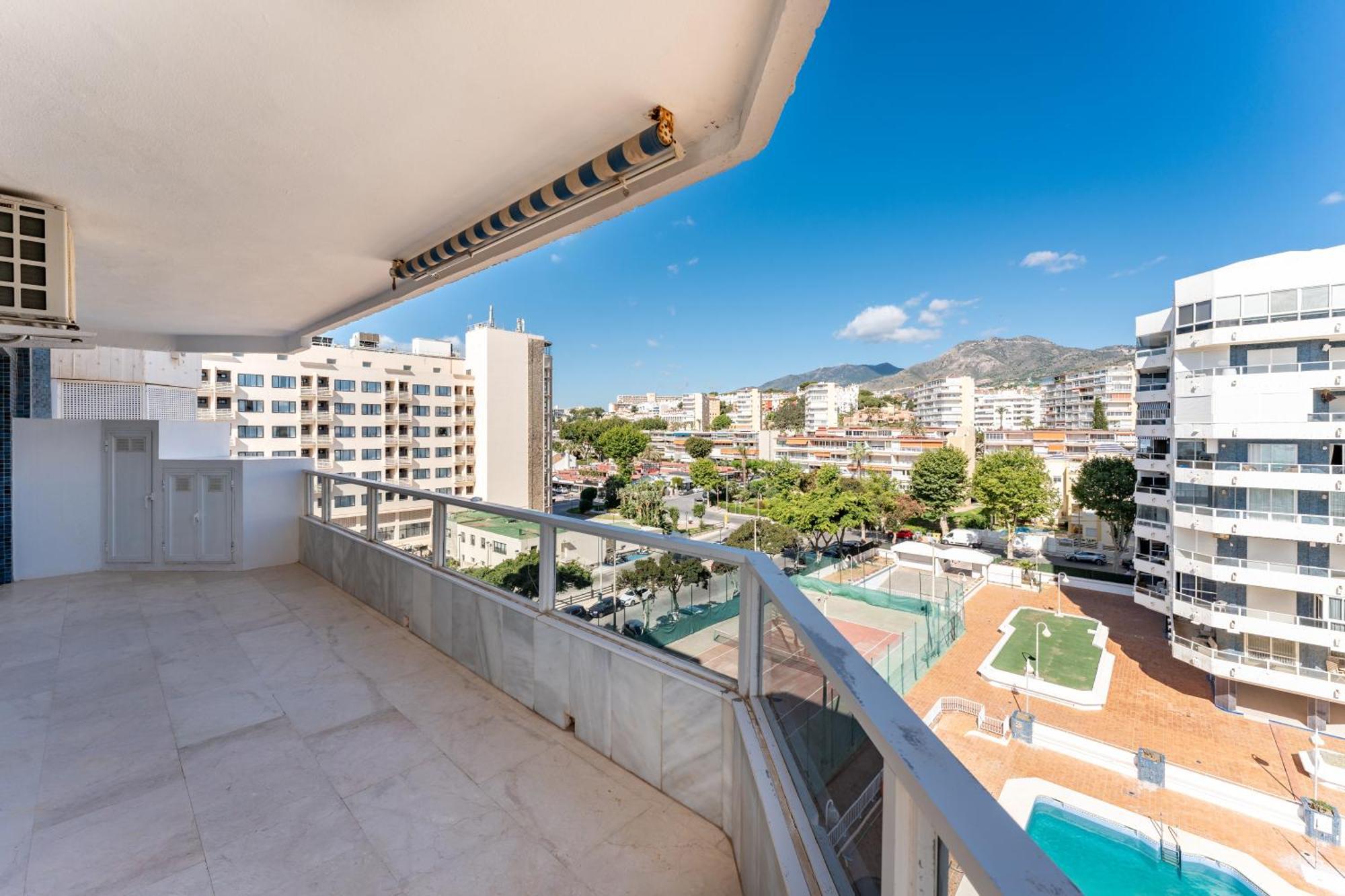 דירות טורמולינוס Tropico Carihuela View & Parking מראה חיצוני תמונה